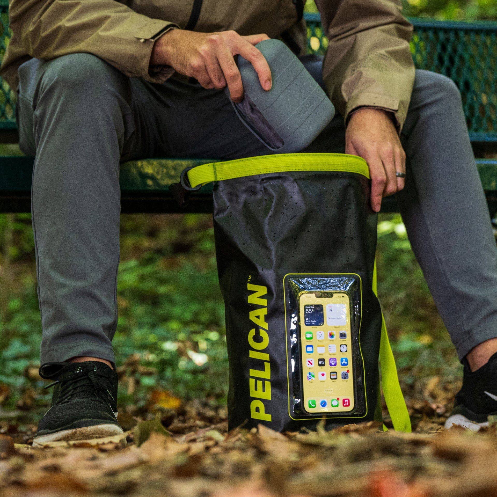 Case-Mate - Pelican Marine Waterproof 5L Dry Bag (Black/ Hi Vis Yellow) - Phone Pouch: Black/Hi Vis Yellow Case-Mate