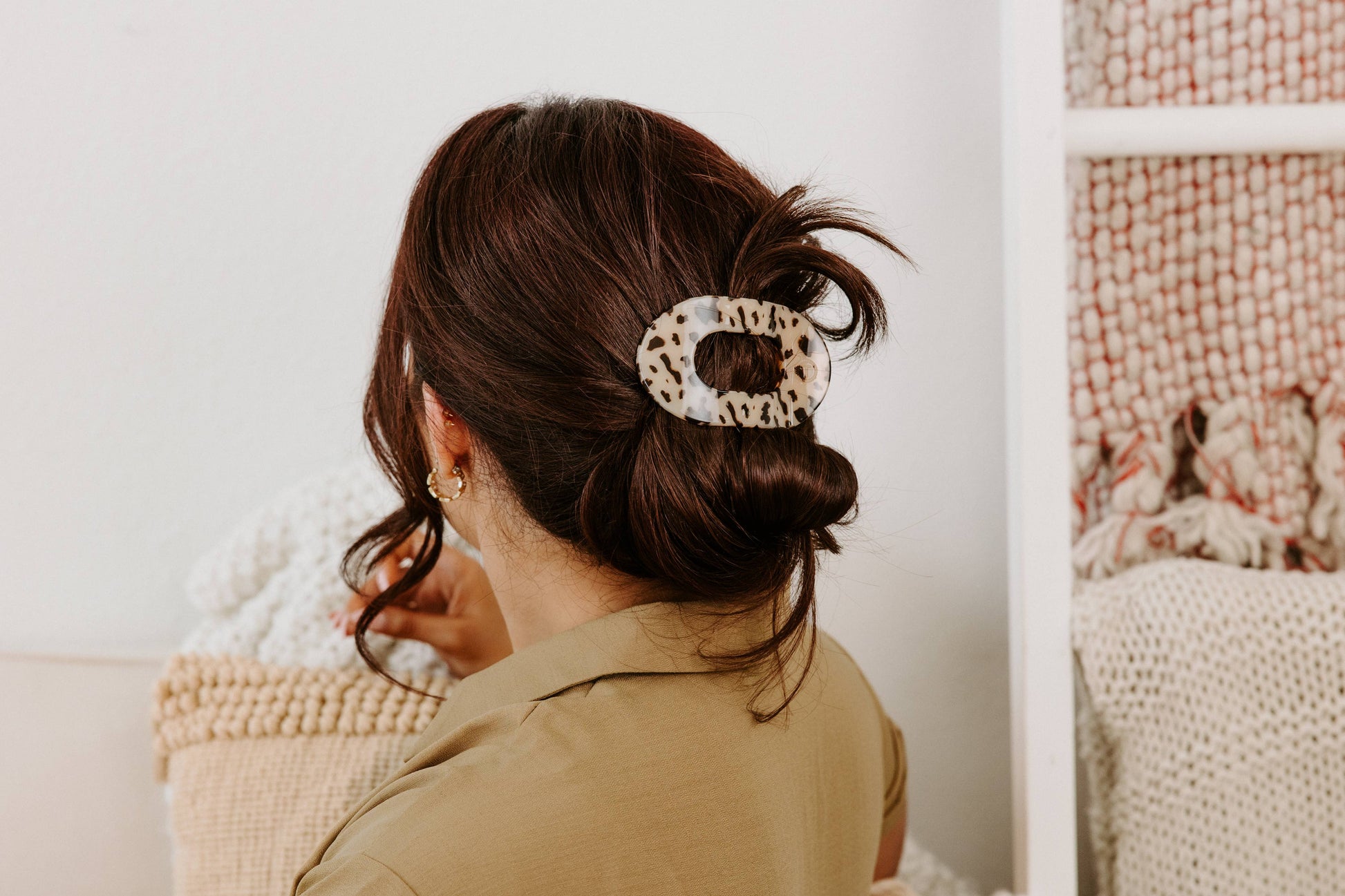 TELETIES - Round Flat Hair Clip | Medium | Blonde Tortoise TELETIES