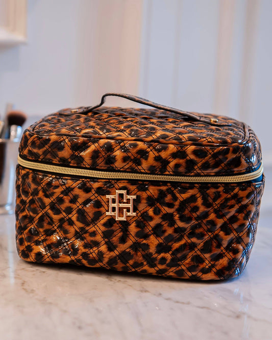Caroline Hill - Hampton Train Case Spotted Patent: Default Caroline Hill