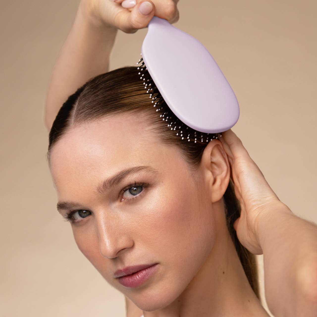 KITSCH - Smooth & Polish Brush in Soft Violet KITSCH