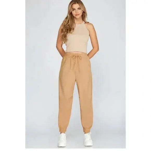 She + Sky Light Weight Stretch Woven Jogger With Pleaded Front Knee Detail