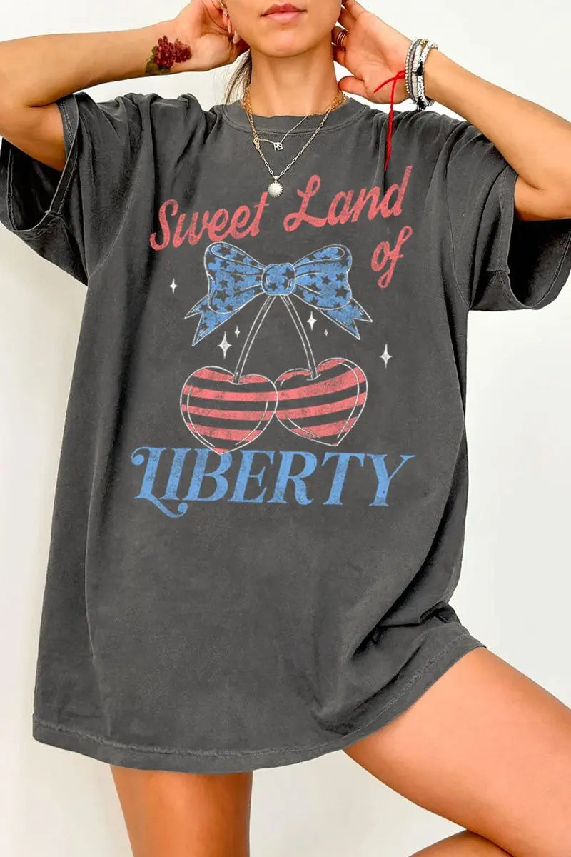 SWEET LAND LIBERTY OVERSIZED GRAPHIC TEE HRT&LUV