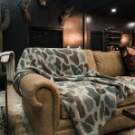 BURLEBO CLASSIC DEER CAMO SHERPA BLANKET BURLEBO